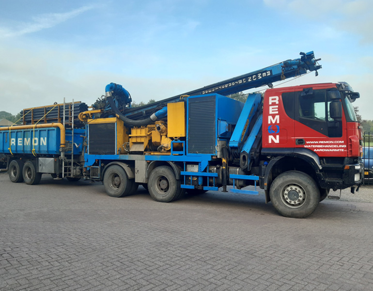 Remon boorstelling op vrachtwagen