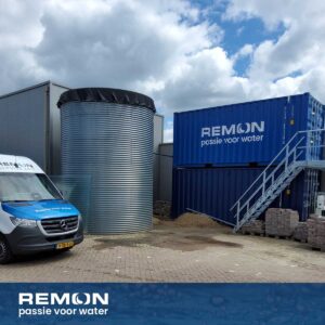 geisoleerde container met waterbehandeling voor kettingwasstraat in Venray