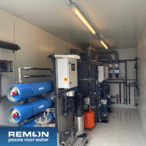 Geisoleerde container met waterbehandeling voor Urker vishandel